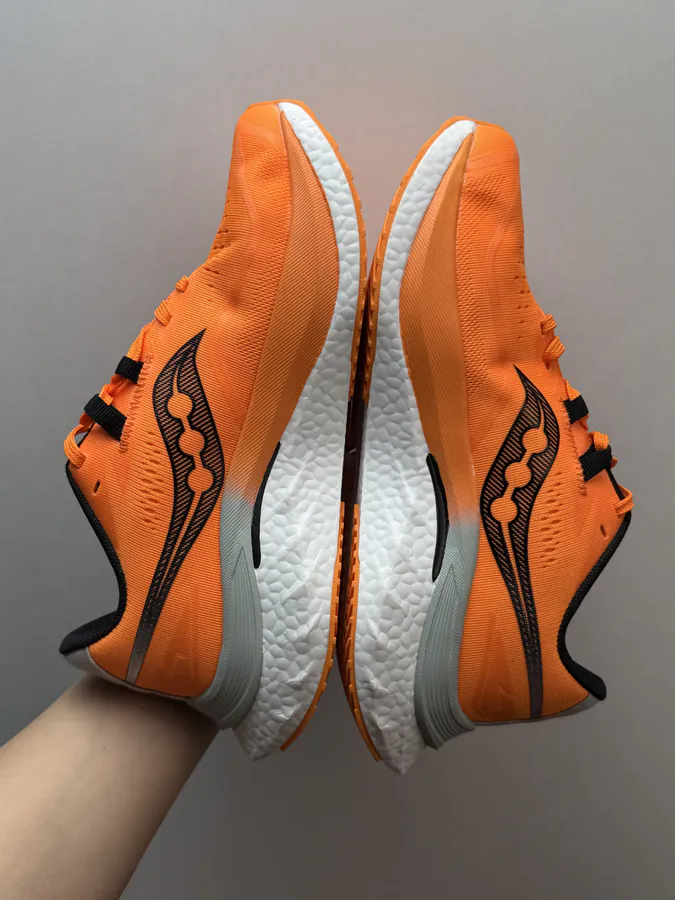 Saucony Endorphin Speed 4 Orange