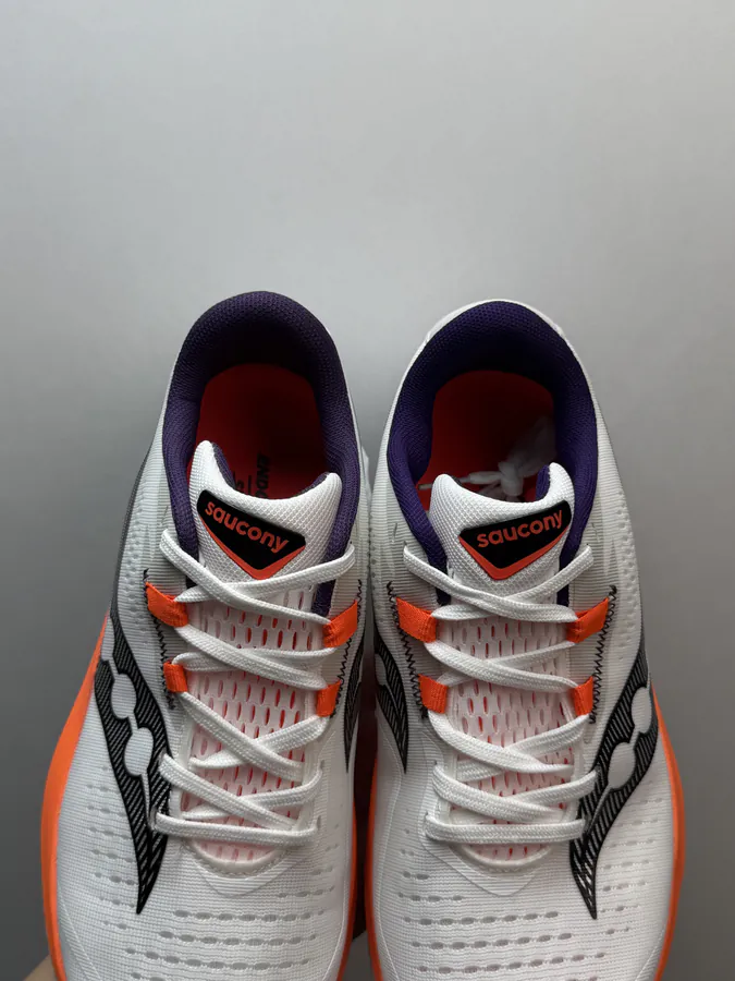 Saucony Endorphin Speed 4 White Orange