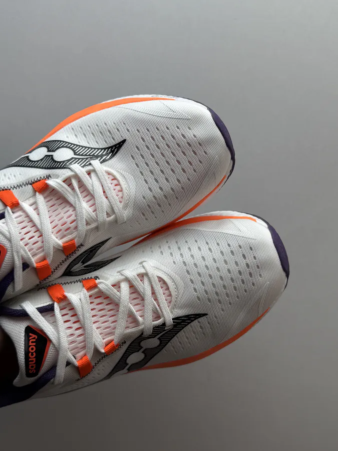 Saucony Endorphin Speed 4 White Orange