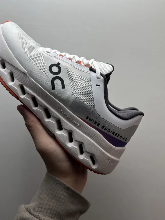 On Cloudsurfer Next White
