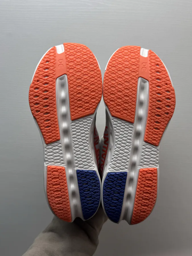 On Cloudsurfer Next White