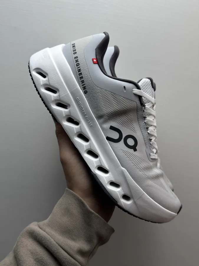 On Cloudsurfer Next White