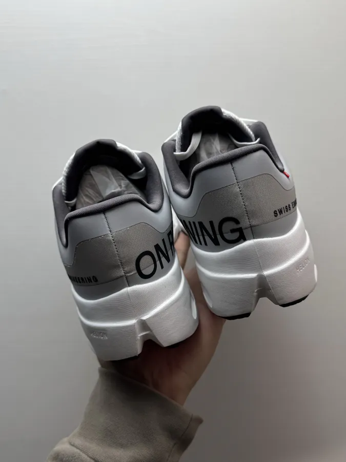 On Cloudsurfer Next White