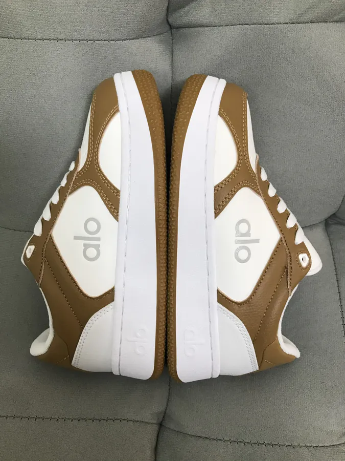 Alo Yoga Gravel White Sneaker