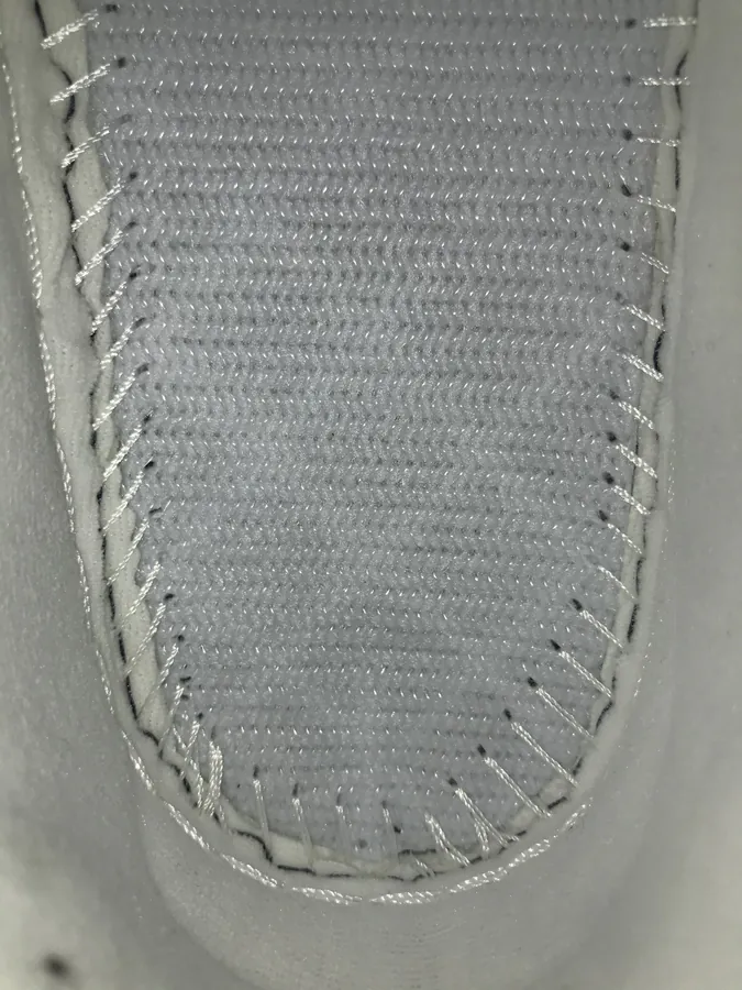 Alo Yoga Gravel White Sneaker