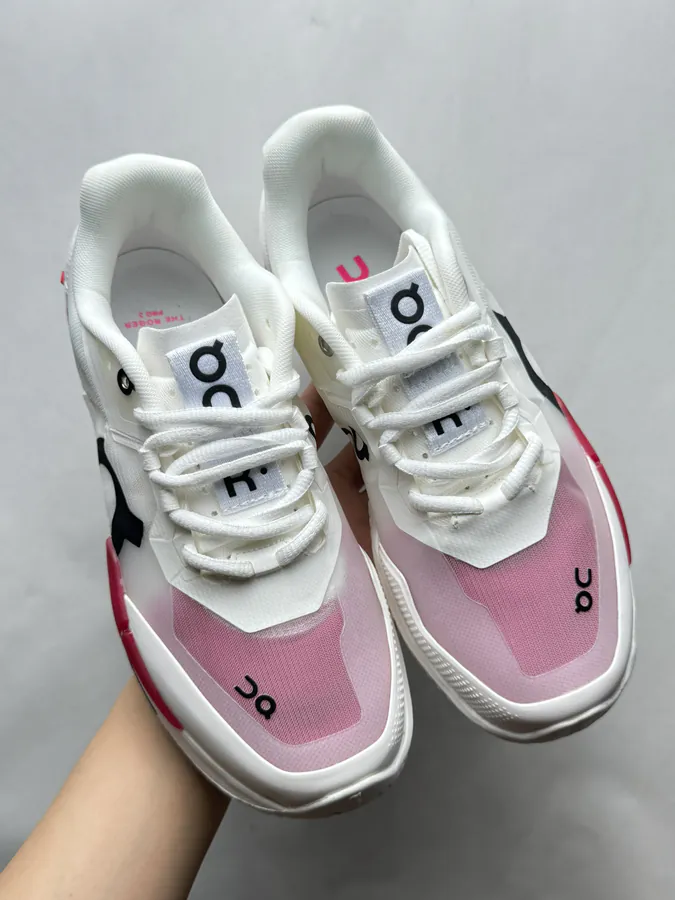 On昂跑 THE ROGER Pro 2 White Pink