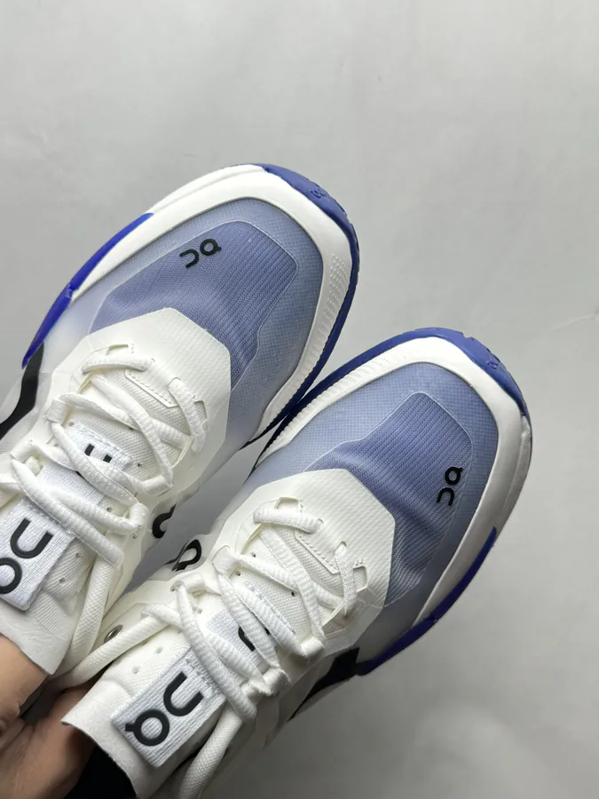 On Running THE ROGER Pro 2 White Blue