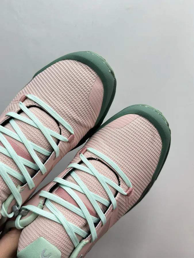 On Cloudwander in Mint Green