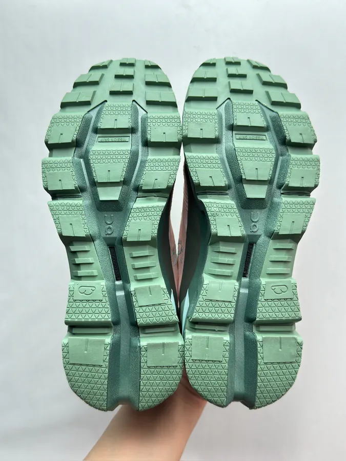 On Cloudwander in Mint Green