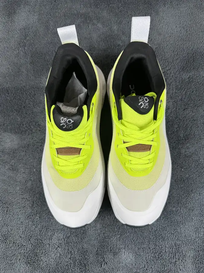 On Running Casual Shoes