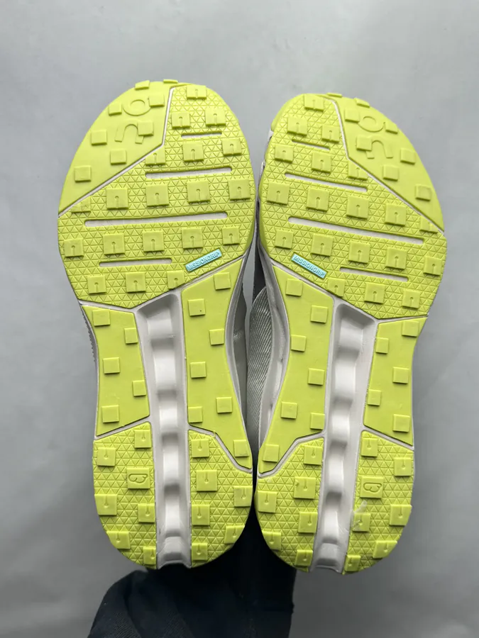 On Cloudvista 2 in Gray Green