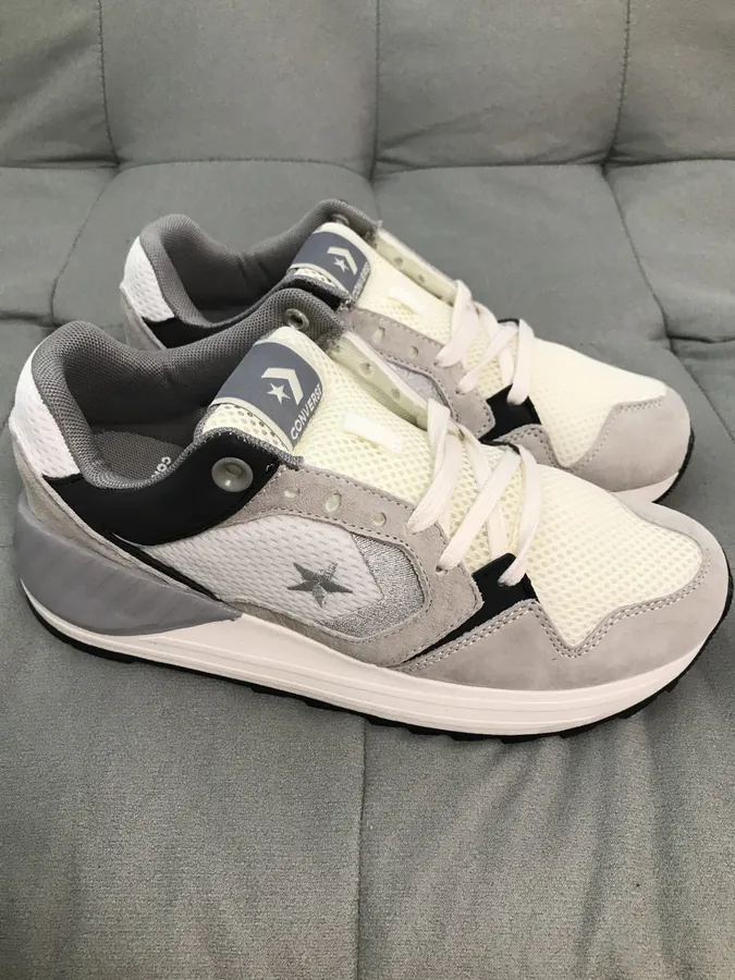 Converse WAVE TRAINER OX Low Top Casual Sneakers