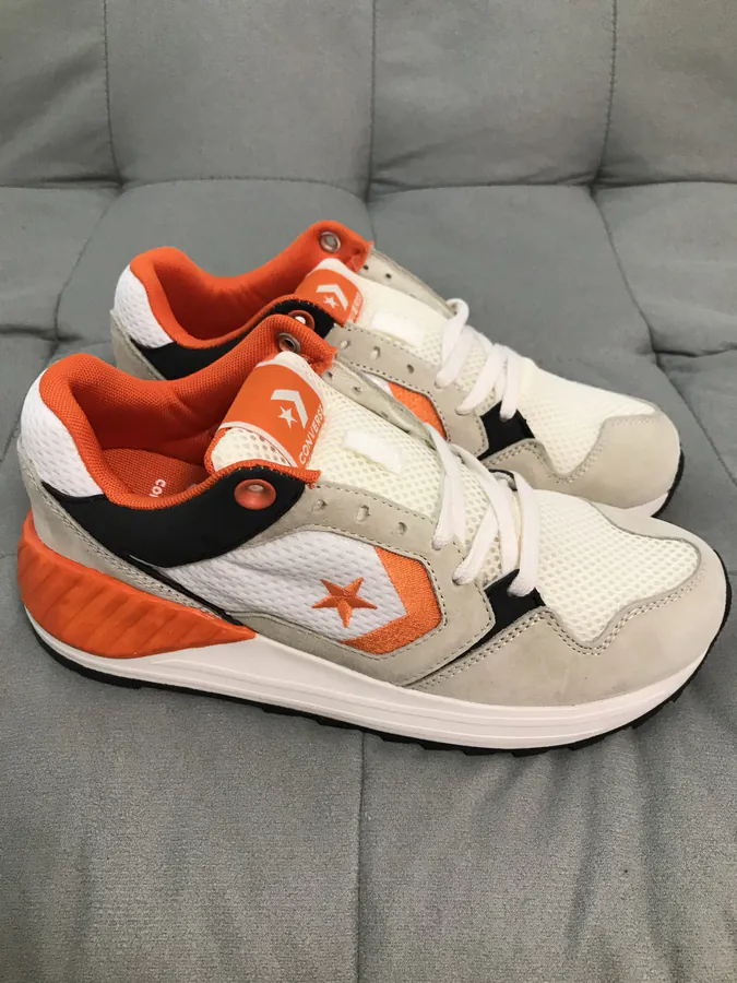 Converse WAVE TRAINER OX Low Top Casual Sneakers