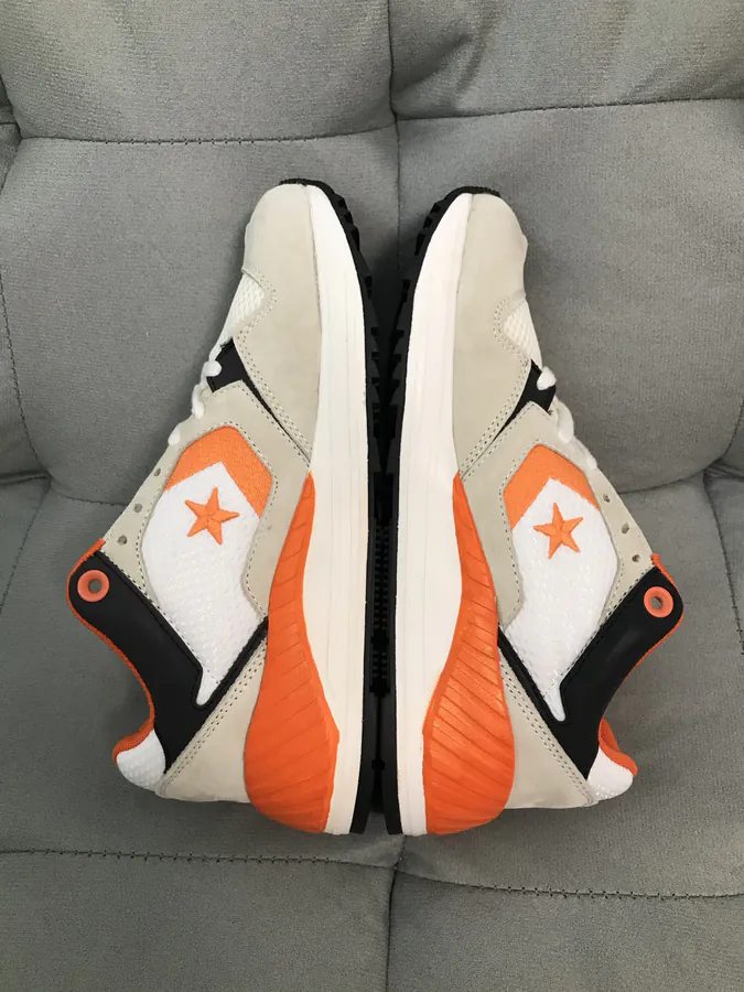 Converse WAVE TRAINER OX Low Top Casual Sneakers