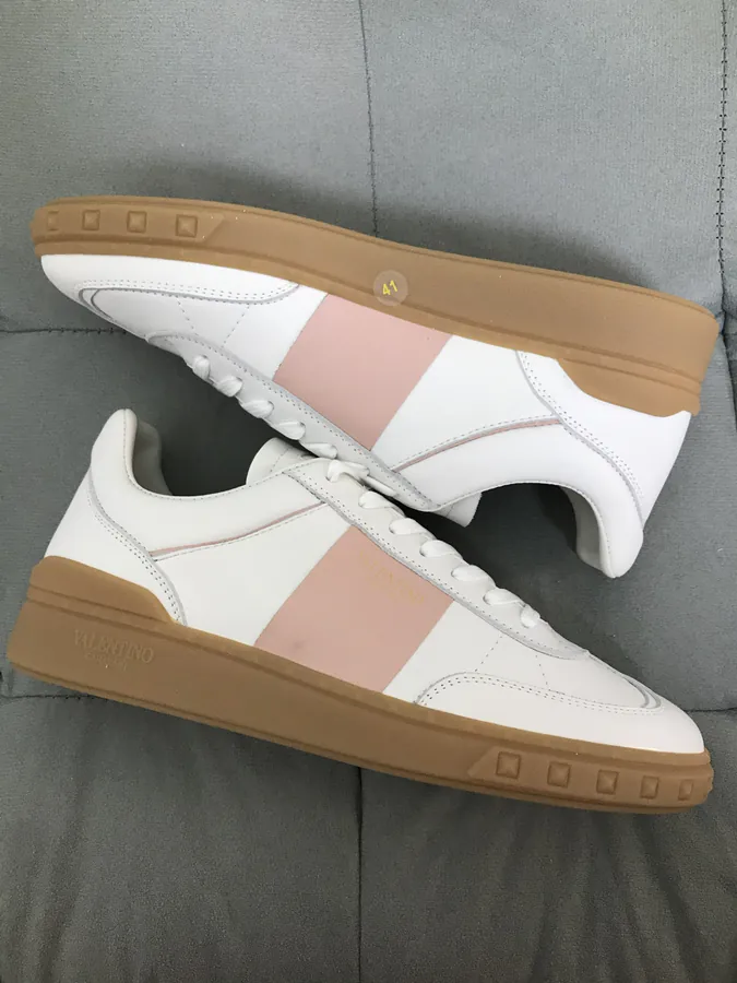 GARAVANI Comfortable Round Toe Low Top Sneakers for Women