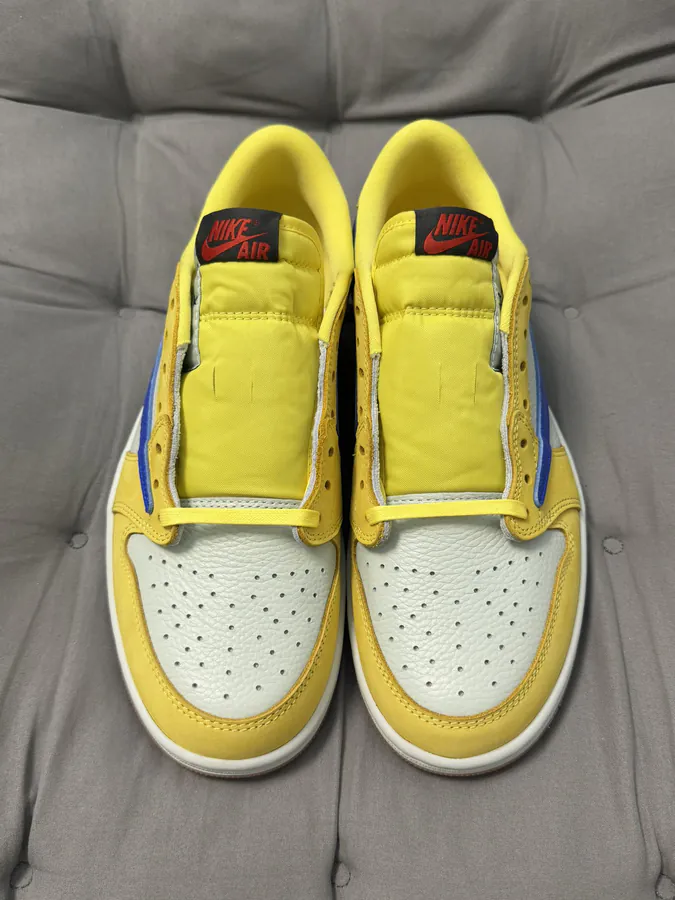 TS DZ4137 700 Sneaker in New Yellow Color