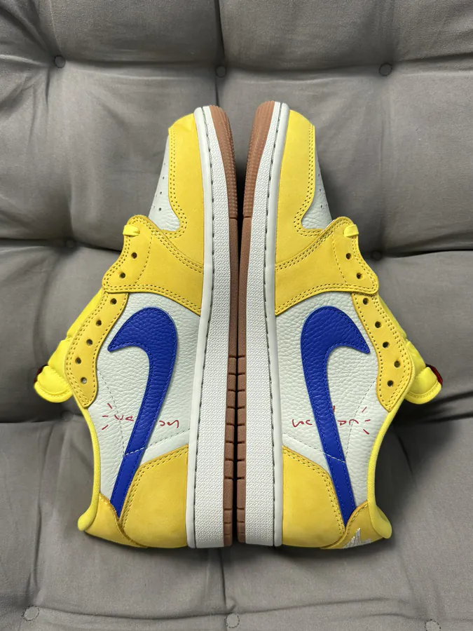 TS DZ4137 700 Sneaker in New Yellow Color