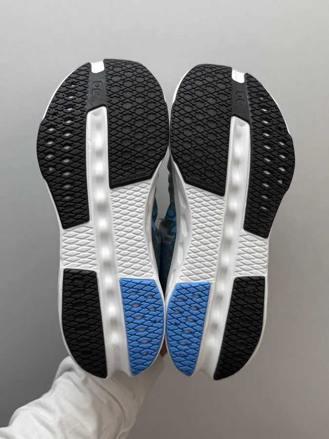 On Cloudsurfer Next Wide WMNS Blue