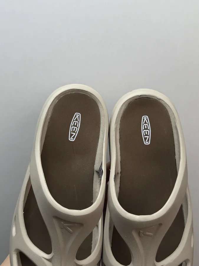 KEEN Shanti Canvas Slip On