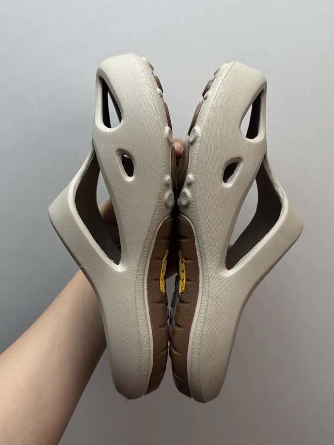 KEEN Shanti Canvas Slip On