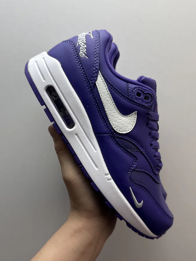 Supreme x Nike Air Max 1 87 Varsity Purple