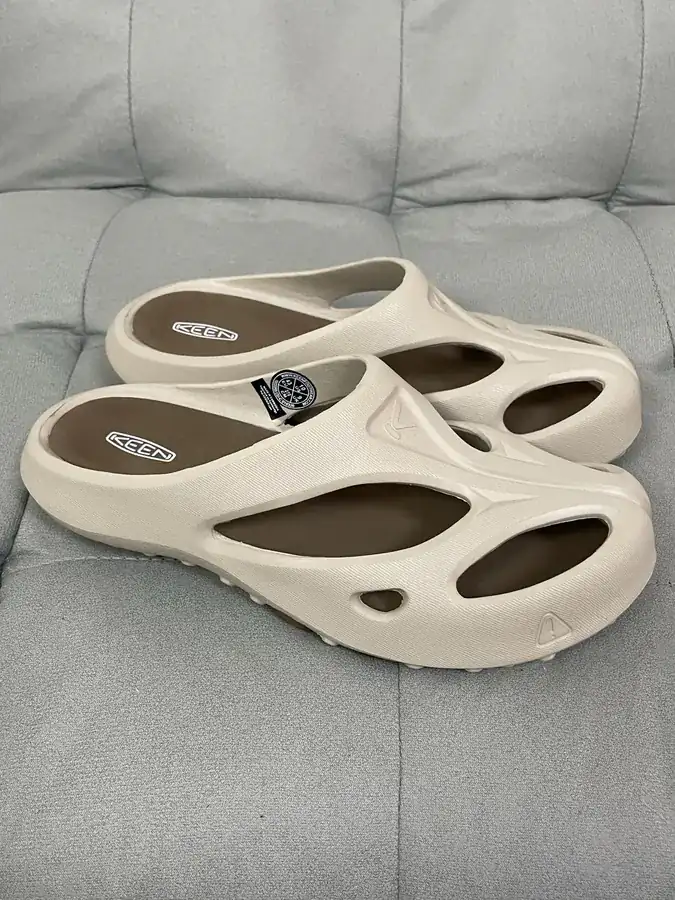 KEEN Shanti Sandals Casual Outdoor Sandals with Comfort and Style