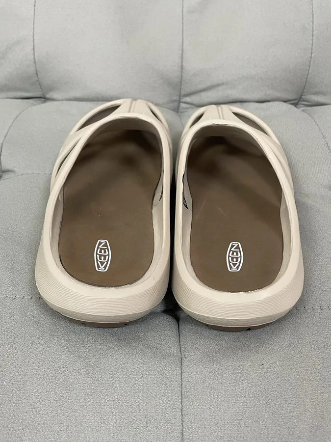 KEEN Shanti Sandals Casual Outdoor Sandals with Comfort and Style