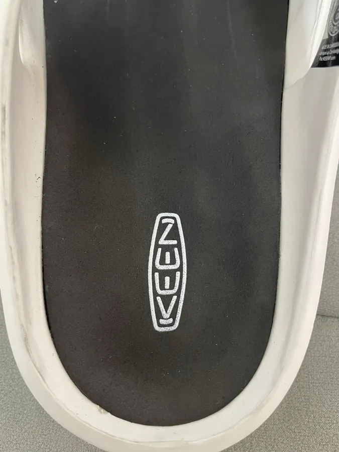 KEEN Shanti Beach Sandals Comfortable and Breathable Slippers