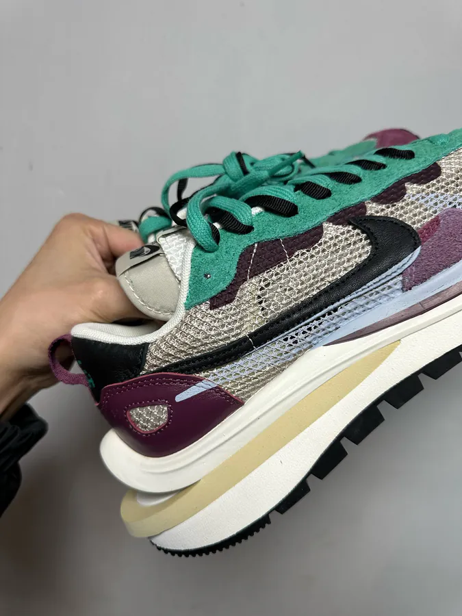 Sacai 3.0 Vintage Red