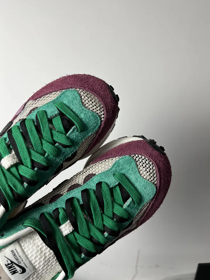 Sacai 3.0 Wine Red