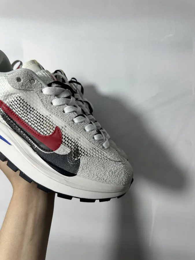 Sacai x Nike VaporWaffle Dark Iris