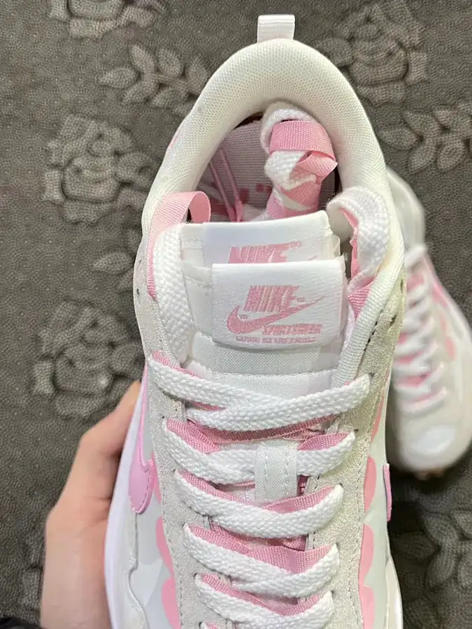 Sacai 3.0 White Pink
