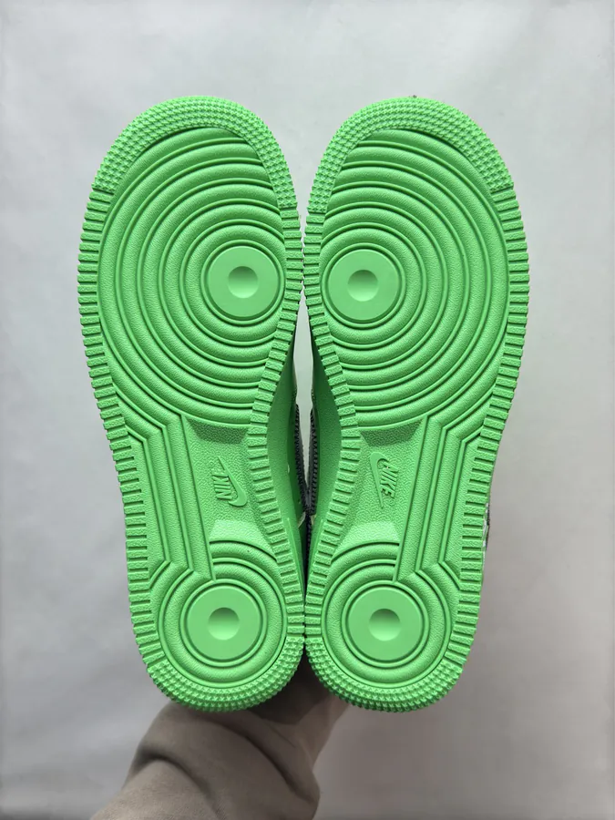 OFF WHITE x Nike Air Force 1 Green