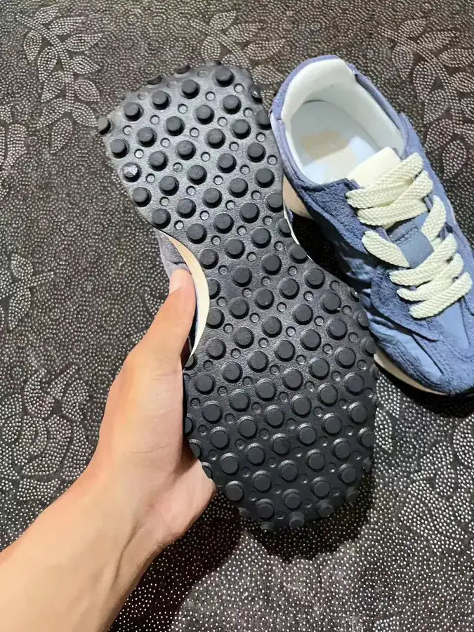 NB 327 Low Top Running Shoes in Gray Blue