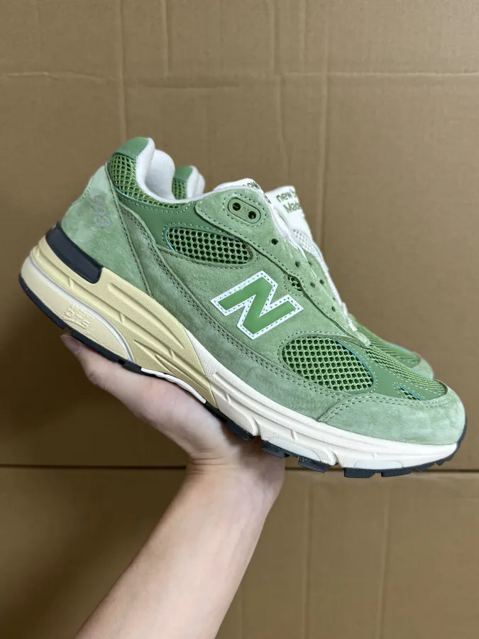 NB993 Bucket Bag in Forest Green