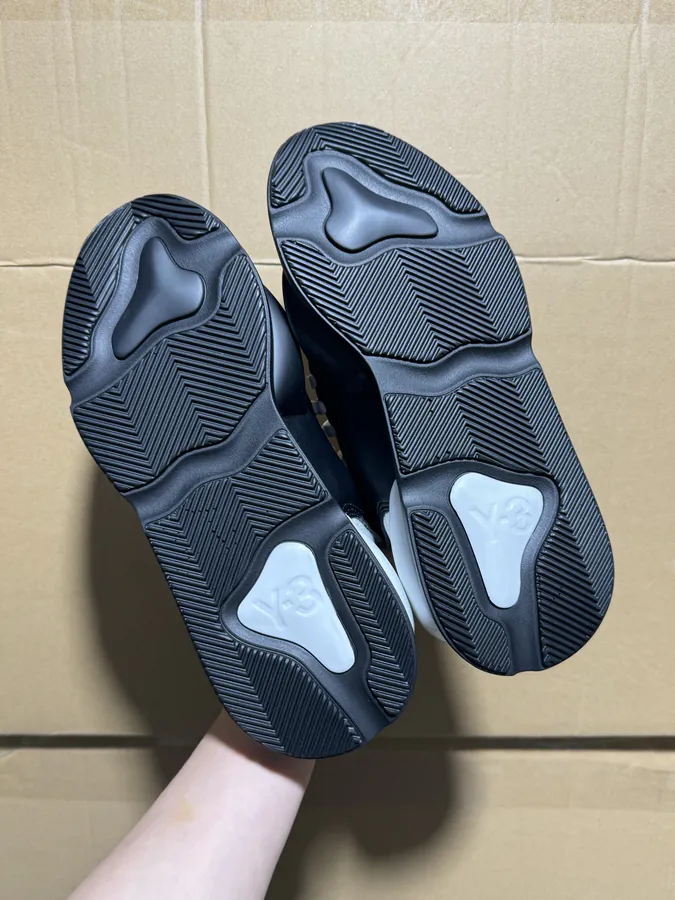 Y 3 Rubber Leather Lifestyle Sneakers Unisex, Black and White