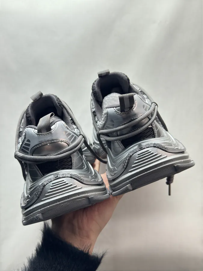 270 GG CC Dad Shoes with Black and Silver Color