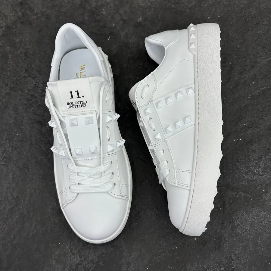 GARAVANI ROSTUD UNTITLED Studded Sneaker