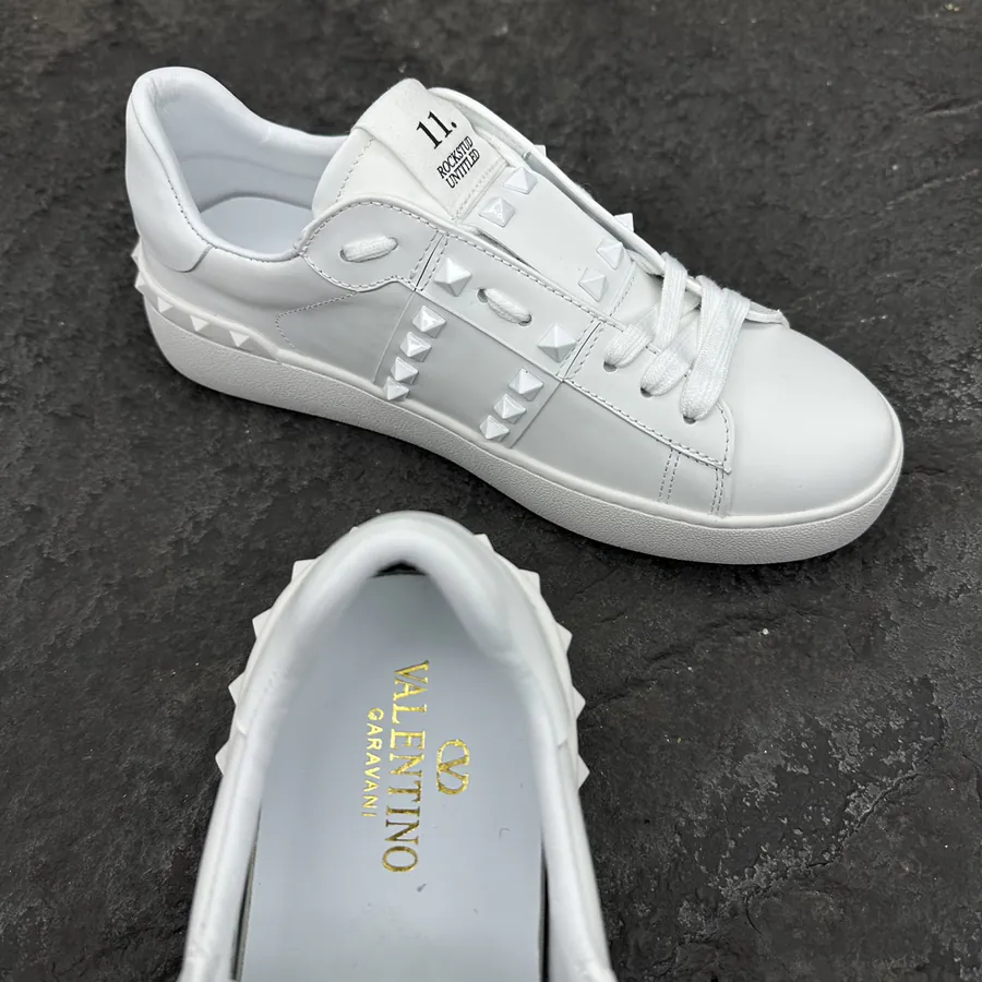 GARAVANI ROSTUD UNTITLED Studded Sneaker