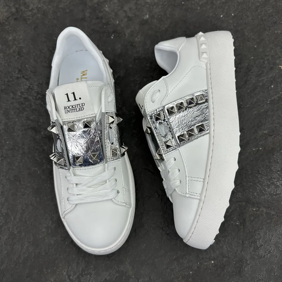 GARAVANI ROSTUD UNTITLED Studded Sneaker