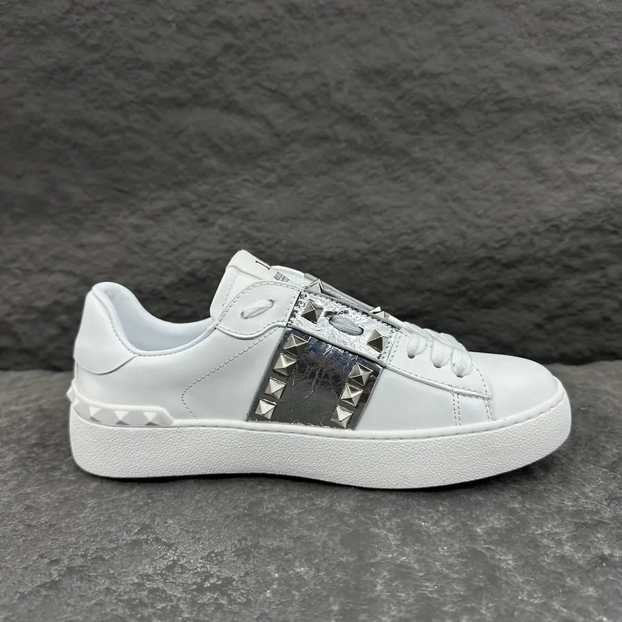 GARAVANI ROSTUD UNTITLED Studded Sneaker