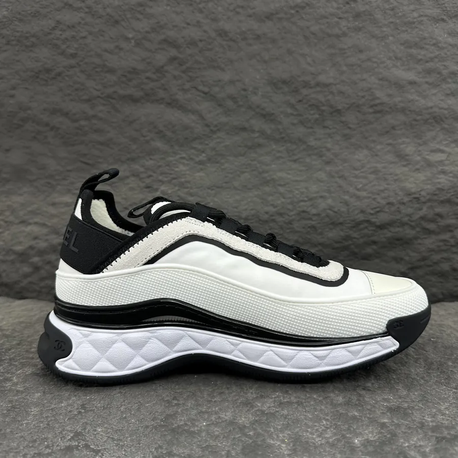 CoCo 19ss Sport Sneaker with Grained Calfskin and Mesh