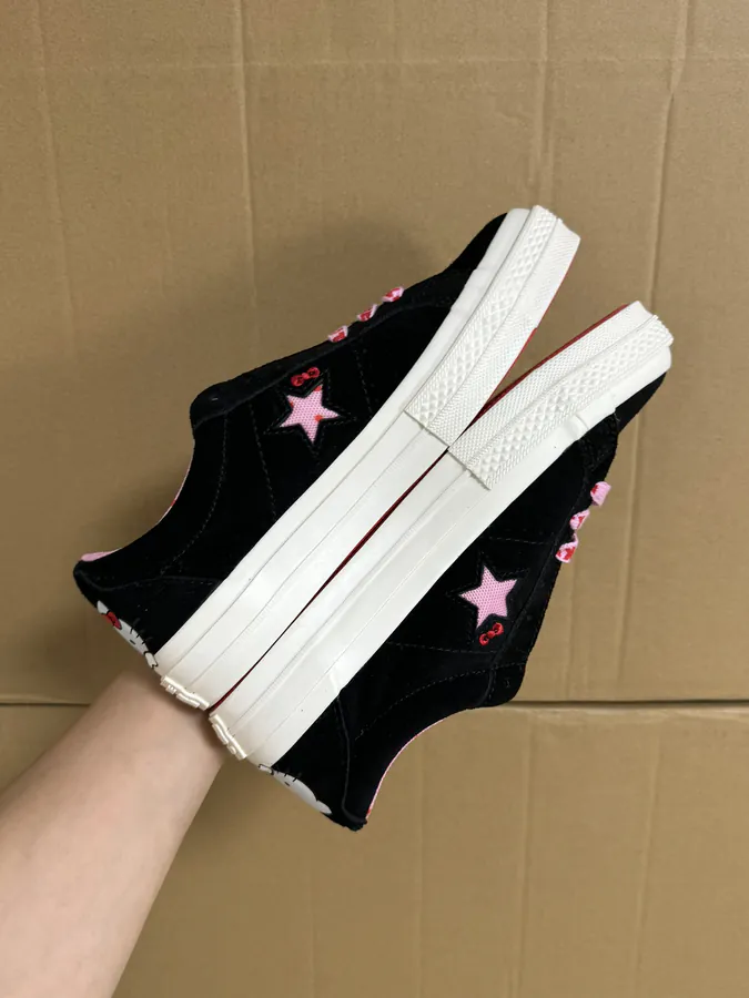 Hello Kitty x Converse One Star Ox Comfortable Canvas Sneakers