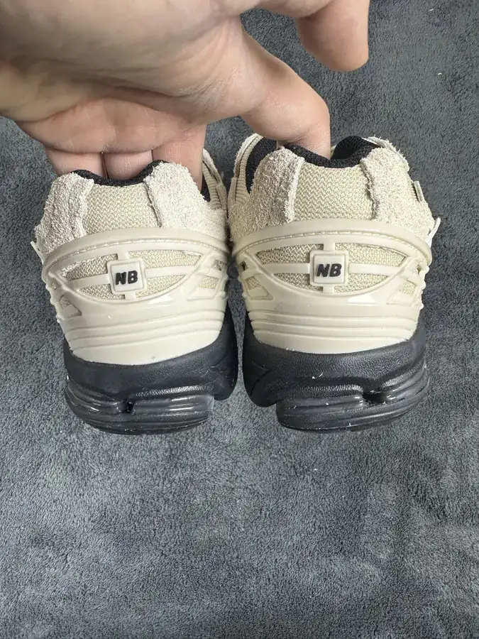 NB Retro Trendy Sneakers