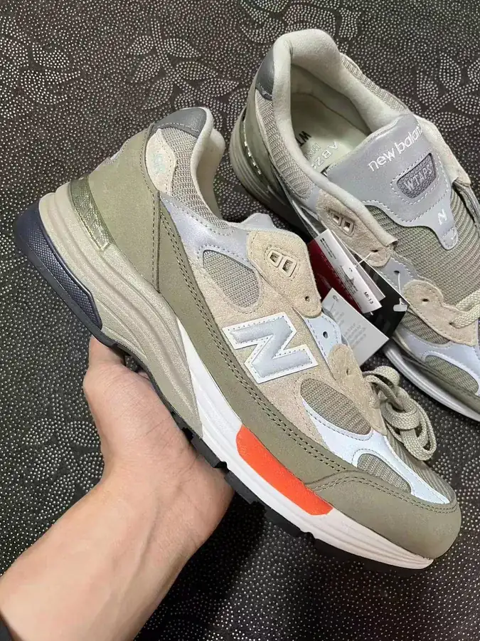 NB992 Grey Green Color Sneaker