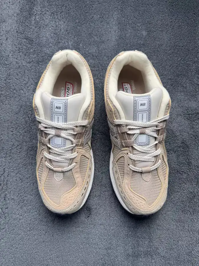 NB1906R Authentic Vintage Style Sneakers