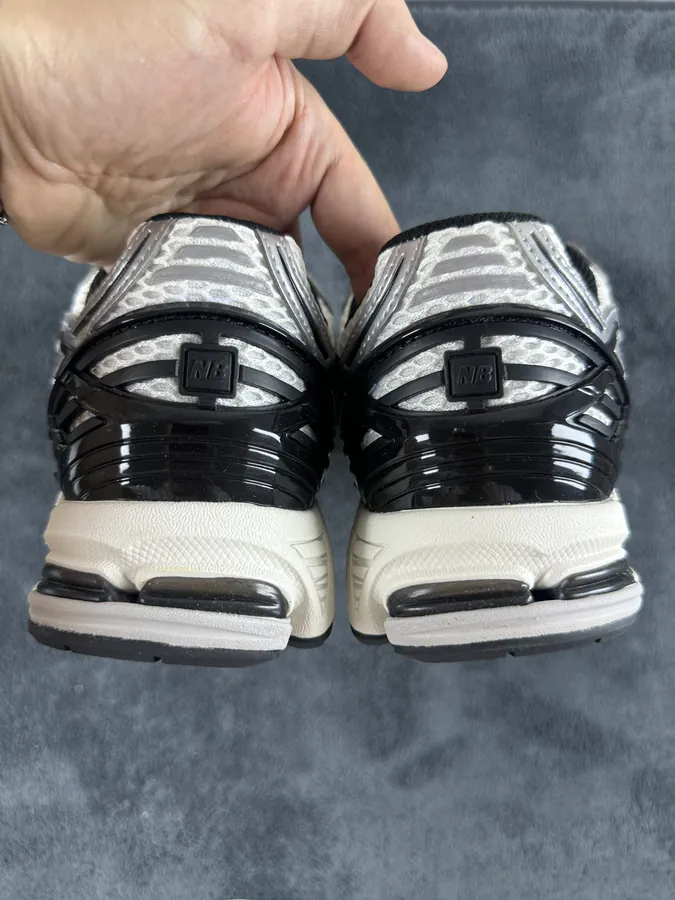 NB1906R Retro Trend Sneaker