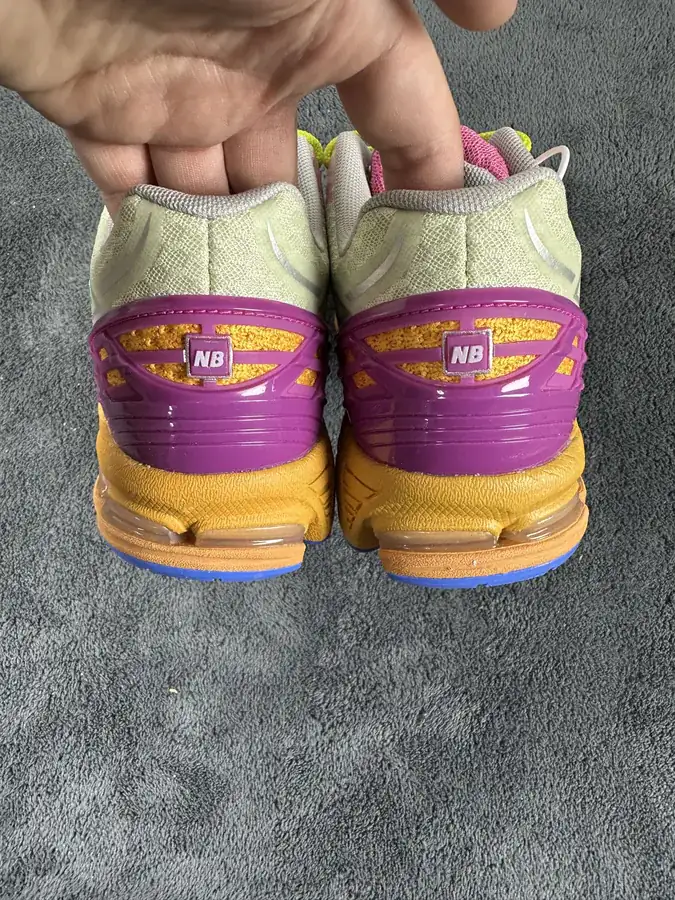 NB1906R Retro Trend Sneakers