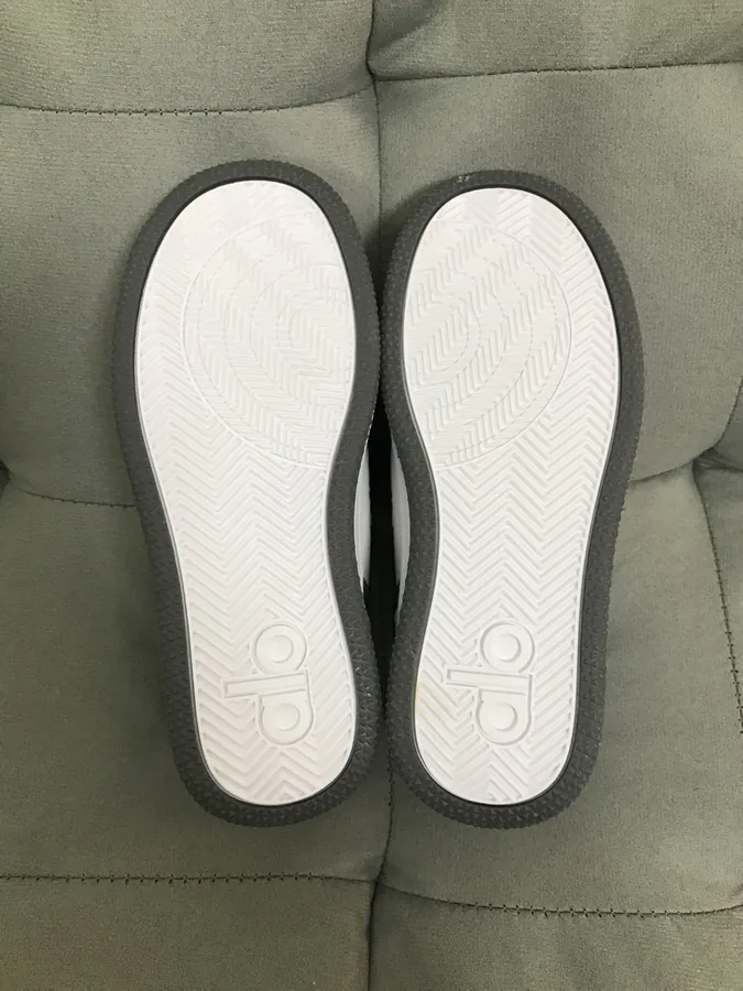 Alo Yoga Grey White Sneaker