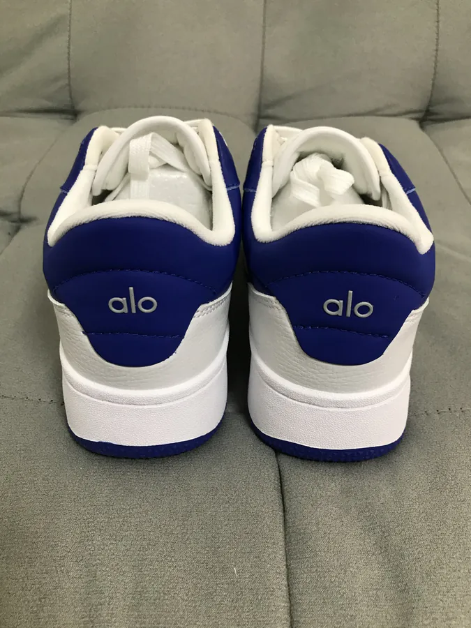 Alo Yoga White and Blue Color